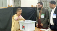 Sheikh Rehana casts vote at Gulshan Model School centre