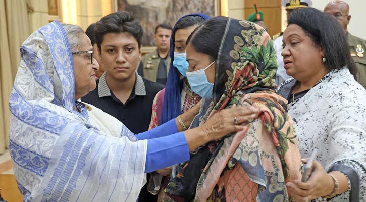 Govt's effort is to find culprits involved in murders: PM 