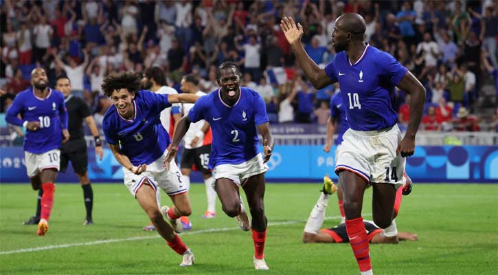 Mateta leads France past Egypt and into Olympic final