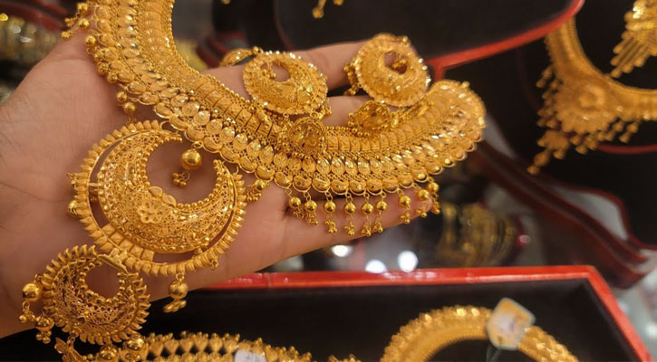 Gold price rise again by Tk1,505 per bhori