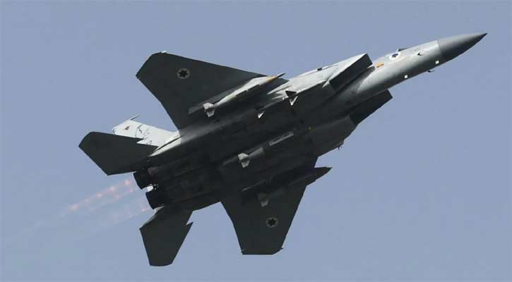 Israel strikes Hezbollah targets in Lebanon