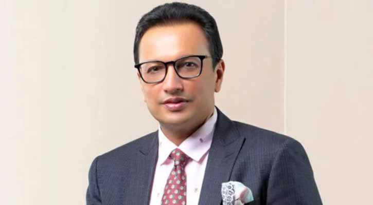 Customers buying 'glass pieces' instead of diamonds