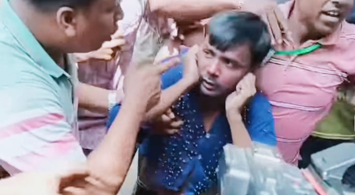 Hero Alom assaulted in Bogura court premises