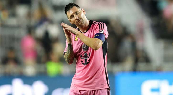 Messi scores twice in triumphant injury return for Miami