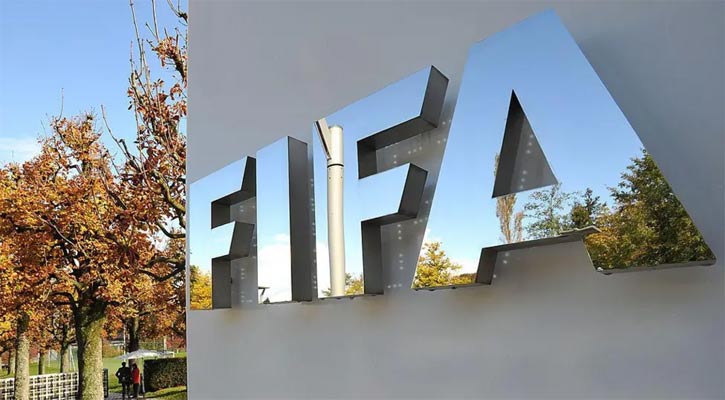 Women footballers urge Fifa to end Saudi oil deal