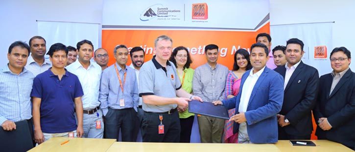 বাংলালিংক-সামিট কমিউনিকেশন্সের মধ্যে চুক্তি