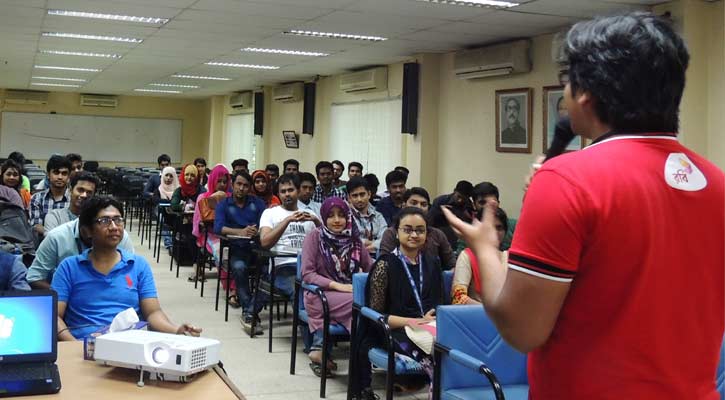 ডিজিটাল জীবনাধারা নিয়ে আলোচনায় রবি-সাউথ ইস্ট ইউনিভার্সিটি