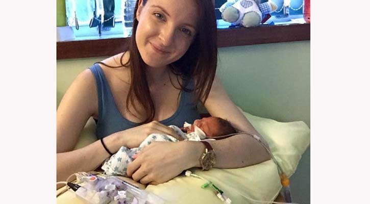 সন্তান জন্ম দিতে গিয়ে জানলেন তিনি অন্তঃস্বত্ত্বা ছিলেন!