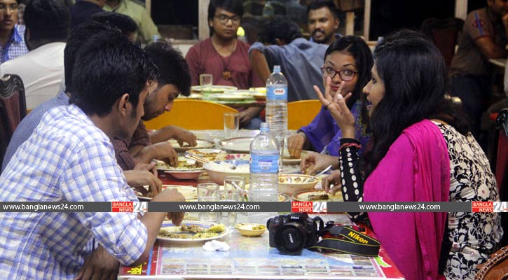 চানখারপুলে সেহরি পার্টির ধুম