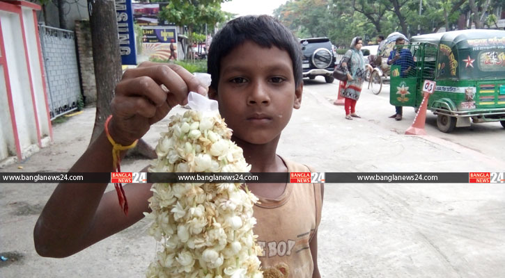 ‘ফুলের’ মলিন মুখ
