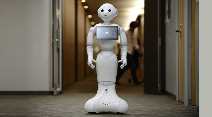 হাসপাতালের রিসিপসনিস্ট রোবট!