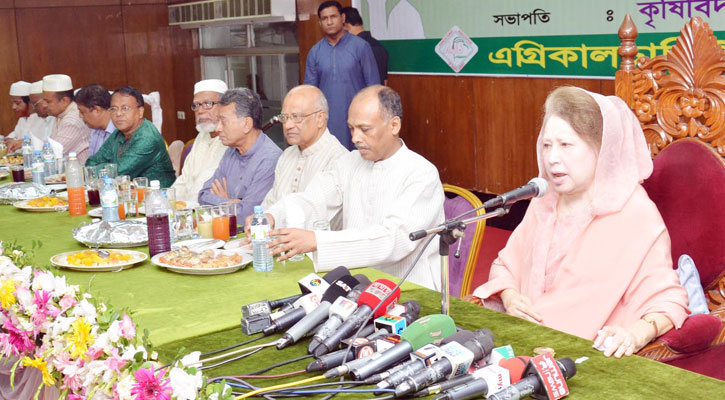 ‘ব্রিটেনকে অনুসরণ করে পদত্যাগ করুন’