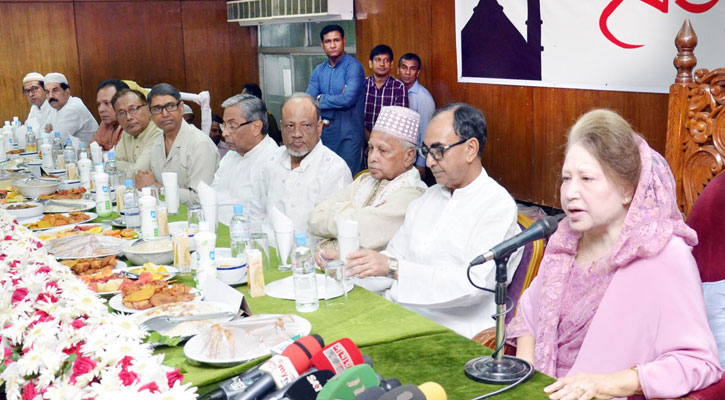 বিএনপিকে ধ্বংস করাই টার্গেট: খালেদা জিয়া