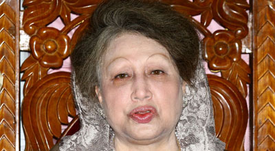 প্রথমে জামিন বাতিল, পরে পুনর্বহাল খালেদার