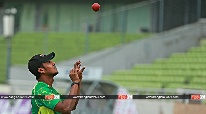 এক পেসার নিয়ে বাংলাদেশ