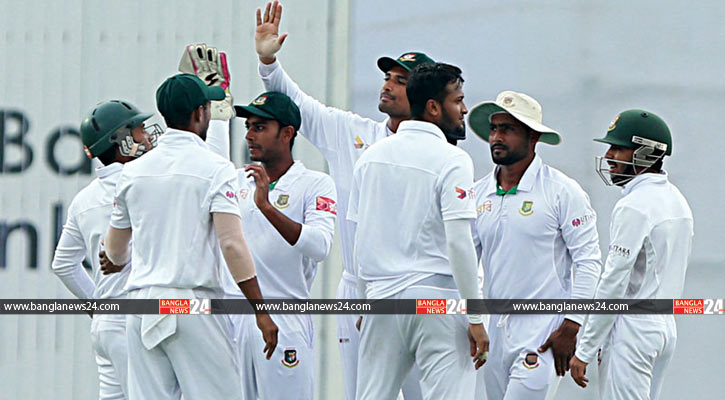 রুটের ফিফটি, ইংল্যান্ড ১২৯/৬