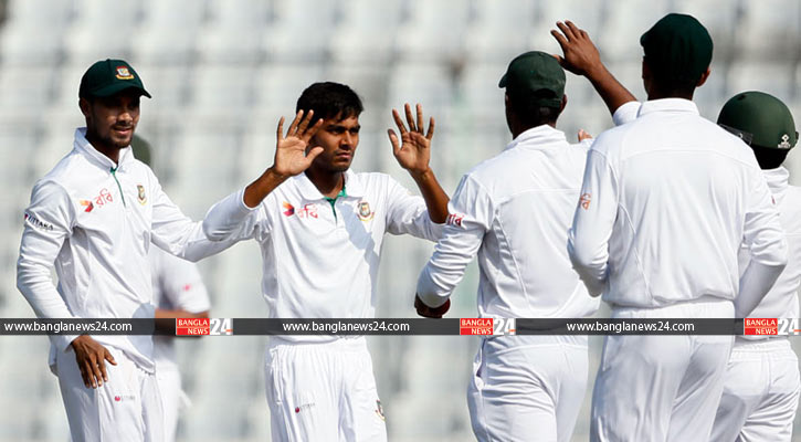 চট্টগ্রামের পর মিরপুরে মিরাজের পাঁচ উইকেট