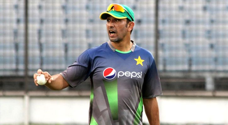 বোলিং কোচ হয়ে পাকিস্তানে ফিরছেন আজহার