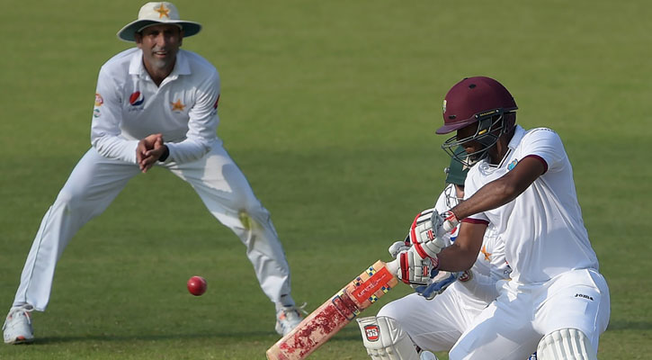 ক্যারিবীয়দের স্বপ্ন দেখাচ্ছেন ব্র্যাথওয়েট