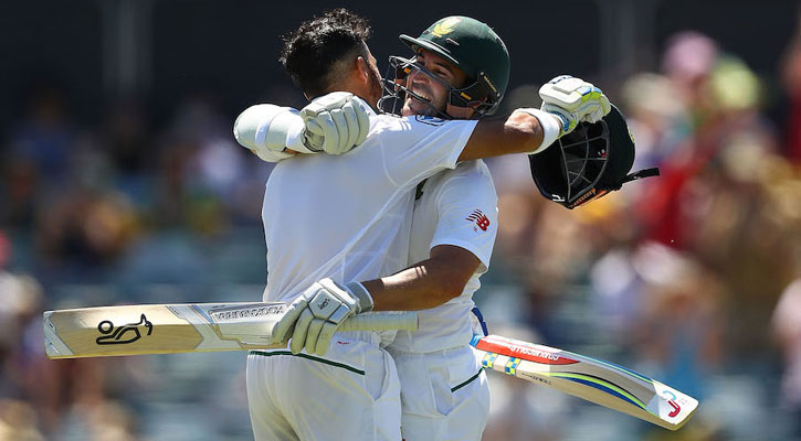 বড় লিড প্রোটিয়াদের, হতাশ অজিরা