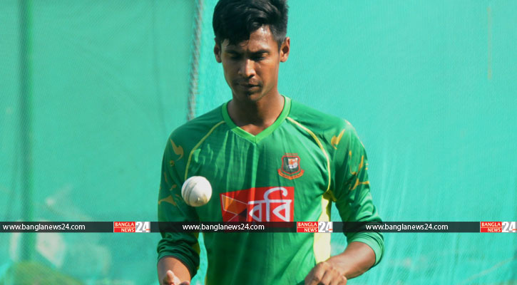 বোলিং শুরু করেছেন মোস্তাফিজ