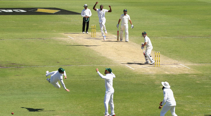 অস্ট্রেলিয়ার মাটিতে দ. আফ্রিকার লিড