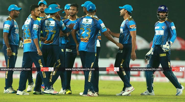 সাঙ্গাকারা-মেহেদি ছাড়া বল করলেন সবাই!