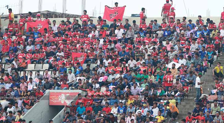 বিপিএল রঙে মেতেছে মিরপুরের গ্যালারি