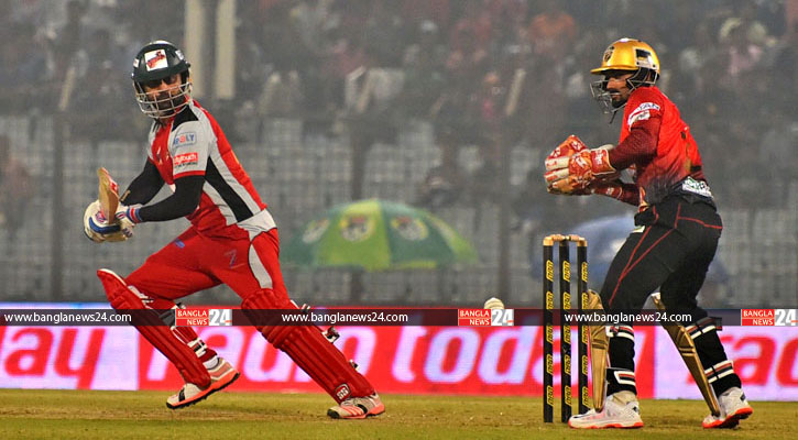 তামিম-স্মিথের সতর্ক শুরু