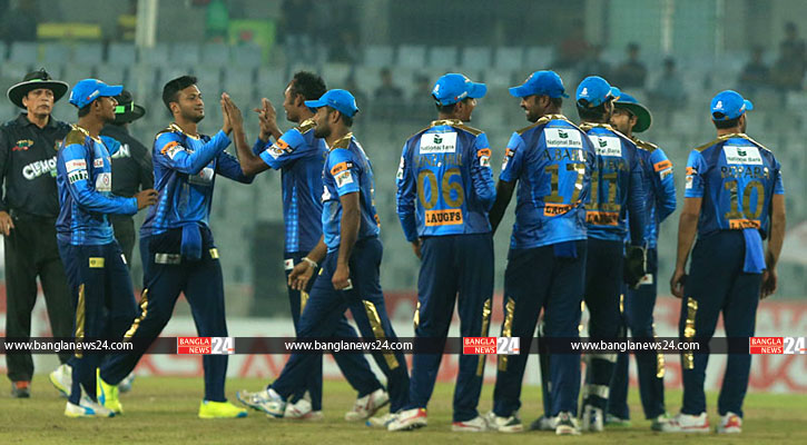 শীর্ষে সাকিবের ঢাকা, হারের বৃত্তে মাশরাফির কুমিল্লা