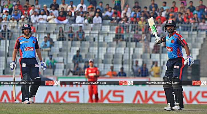 হারের বৃত্তেই তামিমরা, মুশফিকদের টানা তৃতীয় জয়
