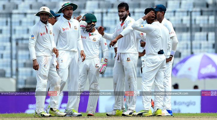 অজিদের পঞ্চম উইকেটের পতন