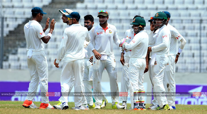 খেই হারালো অস্ট্রেলিয়া, জয়ে চোখ টাইগারদের