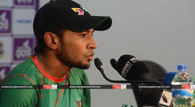 উইকেট নিয়ে খুশি মুশফিক