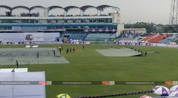 ত্রিপল উঠছে সম্ভাবনা নামছে জহুর আহমেদে