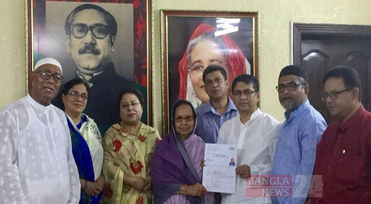 স্বামীর ছেড়ে দেয়া আসনে প্রার্থী হলেন স্ত্রী