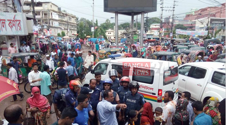 কুমিল্লায় বিএনপির বিক্ষোভে প্রতিপক্ষের হামলা