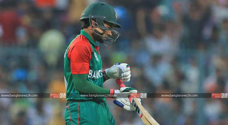 বাংলাদেশের দেড়শ’র পর ফিরলেন মুশফিক