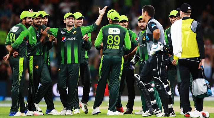 পাকিস্তানকে হতাশ করে ‘না’ বলে দিল নিউজিল্যান্ড