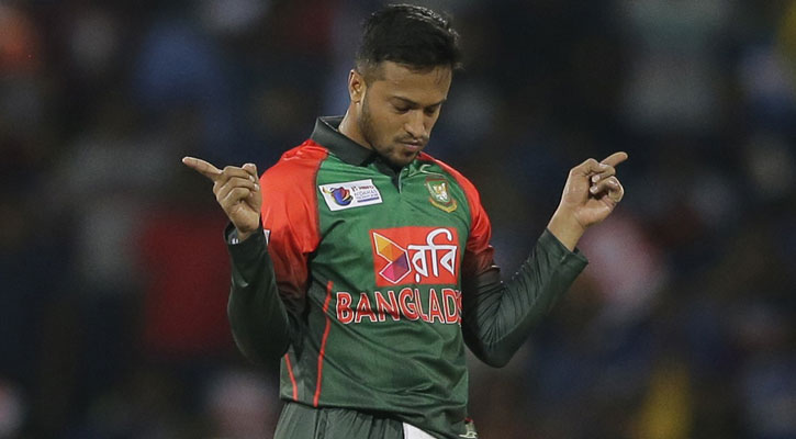 স্যামুয়েলসকে ফেরালেন সাকিব 