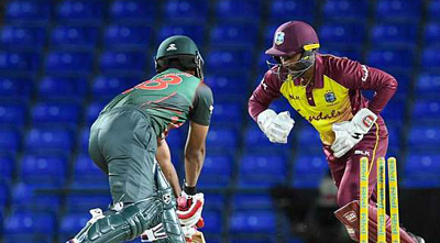 টাইগারদের ব্যাটিংয়ে বৃষ্টির বাগড়া