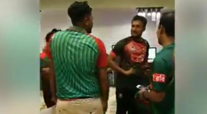 ভক্তের ওপর ক্ষেপে গেলেন সাকিব