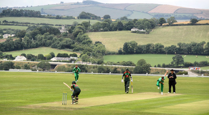আইরিশদের বিপক্ষে বৃষ্টি আইনে হার সৌম্যদের