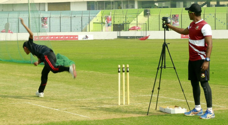 জেলা ক্রি‌কে‌টে উন্মুক্ত বাছাই