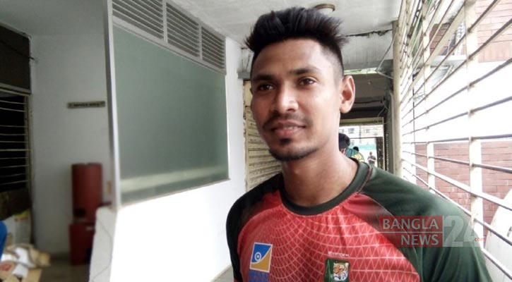 এখন দেড়শ মাইল দূর থেকে মানুষ ছবি তুলতে আসে 