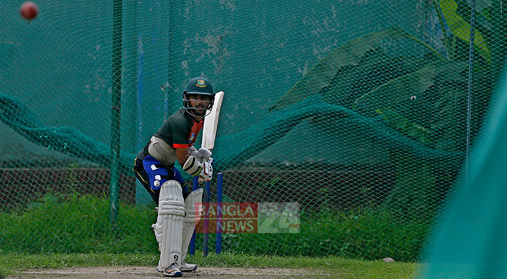 তিন নম্বরে খেলতে পারেন মুমিনুল!