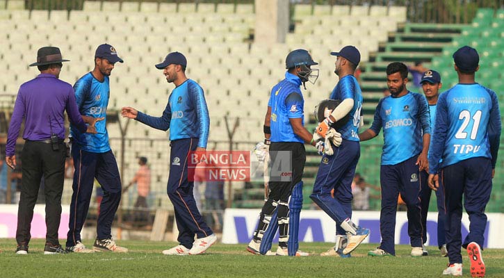 বোলারদের দাপটে খেলাঘরের বিপক্ষে আবাহনীর জয়