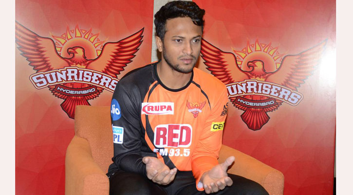 সাকিবকে হিন্দি বলাতে ব্যর্থ হলেন ভারতীয় উপস্থাপক