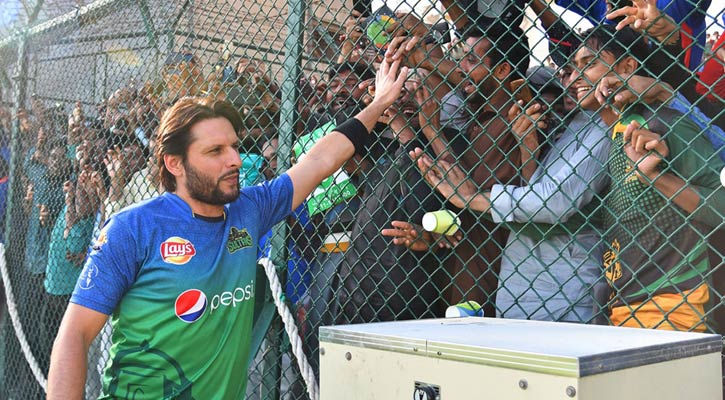 আফ্রিদির জীবনের সব রহস্যভেদ করতে আসছে 'গেম চেঞ্জার'