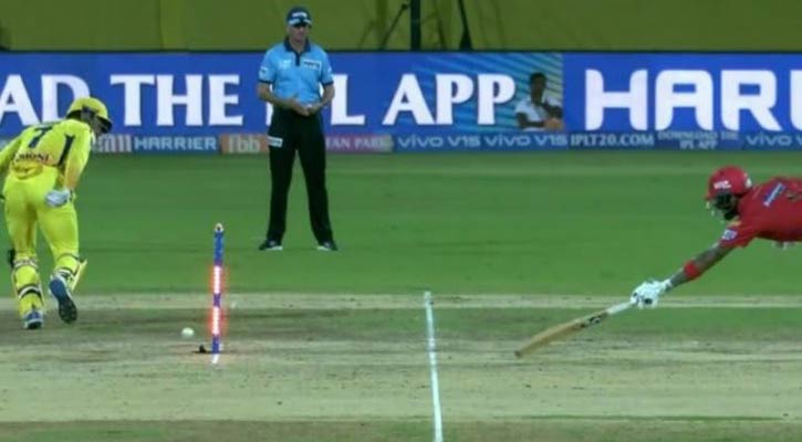 স্টাম্পের বাতি জ্বললো, কিন্তু আউট হলো না! 